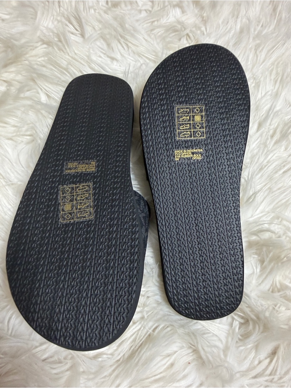 NWT, Michael Kors Black MK Logo Slide Sandals Sz 8 - Picture 10 of 13